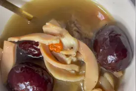 船晒墨鱼干血墨可以这样煮哦！视频封面