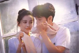 和姐姐谈恋爱是什么感觉，一口气看完超甜姐弟恋，快艾特你的闺弟