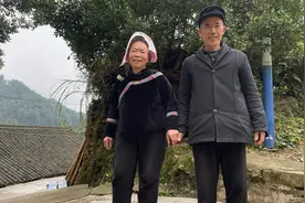 旅行蹭饭陌生人，彼此依赖才是最真的相爱，牵手余生才是最美誓言