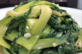 厨师长教你蒜蓉油菜的家常做法，步骤详细，爽口解腻下酒又下饭视频封面