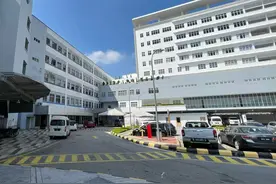 参观医院新建的building + VIP病房视频封面