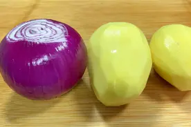 土豆搭配洋葱简单一做真的太解馋，鲜香入味，天天吃都不腻视频封面
