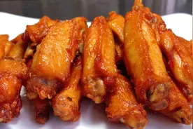 厨师长教你奥尔良鸡翅的家常做法，步骤详细，香嫩入味下酒又下饭视频封面