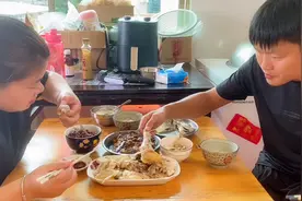 200斤胖妹1000多块钱买30只文昌鸡，海南老公下厨，鸡腿只给老婆视频封面