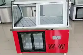 我们厂生产的保鲜柜，放鸭货，凉菜。熟食都可以视频封面