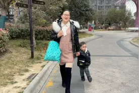 女婿因为去丈母娘家，晚上一家四口不能住一起，非要回家，怎么办视频封面