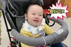 涛涛超级爱吃蛋黄，一口接一口，回味无穷。边吃边笑，好满足！视频封面