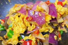 洋葱炒鸡蛋还是这个做法简单又好吃，鲜香清甜又美味，太解馋了视频封面