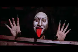 人吓人:张大胆扮鬼被打