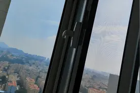 断桥铝内倒窗关不上，打不开！多数是一个小部件松动了