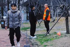 好心劝阻你们，却竟然动手打我，太过分了……视频封面