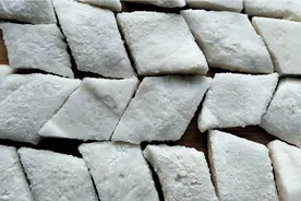 纯手工糯米糍粑，湖北特色做法，软糯香甜，学会了让家人幸福满满