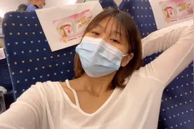 打工妹坐高铁回广东，被陌生小哥哥搭讪要微信，还让我做他女朋友视频封面