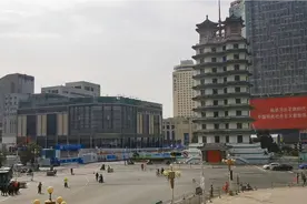 九十年代的商战笑到最后的只有郑百大楼了！二七广场的硝烟早退去视频封面