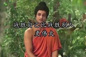 对于心经中提到的舍利弗的离世，佛陀与阿难有着怎样的精彩对话