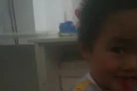 这嘴巴里叼着小鱼，牛逼吧？