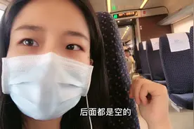 火车上大量空坐，却买不到有坐票只能买无座，这是为什么？视频封面