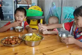 南瓜来点大蒜 放水一煮比吃肉还香 神兽用南瓜拌饭能干下2大碗饭