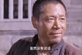 老牛误食了铁钉子，高人用棉花取出！视频封面