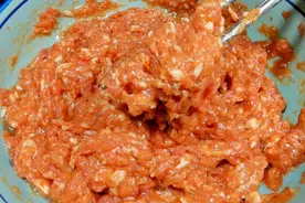 肉馅怎么调鲜香嫩滑不出水？做法原来这么简单，详细做法都在这里