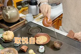 邻居小情侣送来土特产感受喜悦和感激、入手朱泥小圆珠取悦自己视频封面