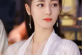 迪丽热巴黄景瑜即兴热舞，刘亦菲绝美合集辣舞看完让人直呼过瘾！视频封面