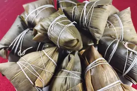 教你包粽子的方法，慢动作教学，讲解详细，零基础一看都会视频封面