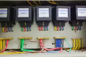 发现电表转得快，电费高什么原因？教你一招，立马就找出电表猫腻视频封面