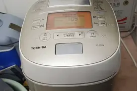 东芝电饭煲RC-DS10K时间设置方法，东芝电饭煲不通电维修视频封面
