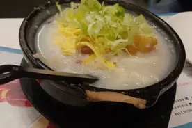 广东人喜欢喝茶，今晚带大家去新城区喝夜茶，看看有哪些你们吃过视频封面