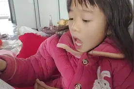 难怪小孩的本子用得这么快，原来她是这么用的，真浪费视频封面