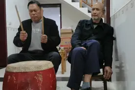 宜昌农村丧葬习俗：如家中有老人去世，定会请歌师唱孝歌、打丧鼓视频封面