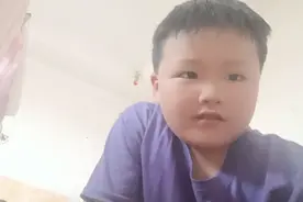 迷你世界：调皮捣蛋的妮妮引起不满，被大家惩罚，她还只是个孩子视频封面