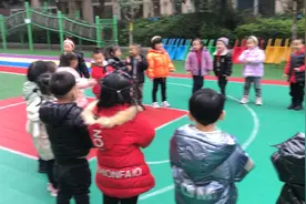 🌈名爵幼儿园🏡
之💫💫
🌸🌸班
童真童趣🥰视频封面