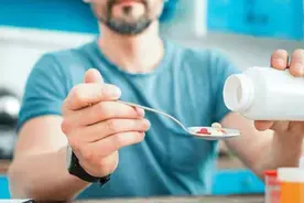欧美男性热衷雄激素补充疗法，为何国内男性用的少？听听医生分析视频封面