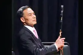 《渔舟唱晚》 广东高胡独奏：余其伟视频封面
