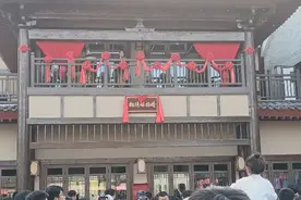 刘府抛绣球招女婿视频封面