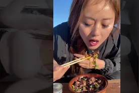草原上没有蔬菜，我们草原人就只能顿顿吃肉了视频封面