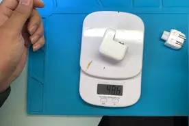 苹果产品维修——10W充电器不知是否原装，我教大家来辨别！视频封面