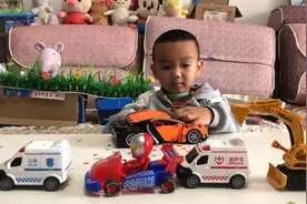 亲子时光：来看看我的新玩具，看你喜欢哪一个？