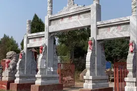 河南焦作温县东明寺始建于北宋末期路过这里进去看看规模也挺大