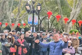有人说，舟舟阳坏了，看看舟舟的指挥是不是阳坏了？视频封面