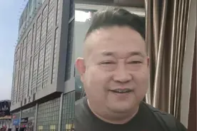 大连出租车我太难了，男司机一上午干了80块钱，想哭的心都有啊！视频封面