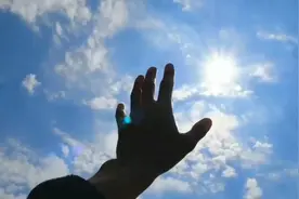 歌曲（我相信）我相信明天 青春没有地平线 让生活更精彩新鲜视频封面