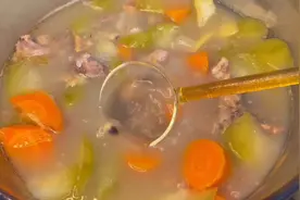 广东人夏天一定会煲的节瓜眉豆猪骨汤，解暑必备视频封面