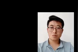 小哥挑战面无表情看美女，哈哈会成功吗？视频封面