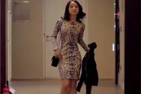 假装富婆成功泡到高富帅！视频封面