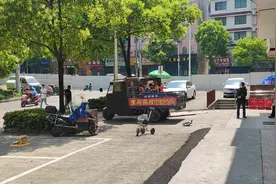 娄底一夜之间又开始封路了，该死的疫情没完没了视频封面