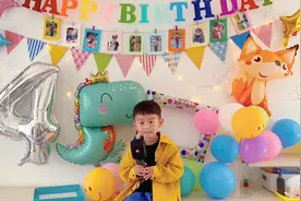 孩子的世界是如此简单快乐，满怀期待和惊喜，宝贝生日快乐🎊视频封面