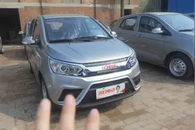 性价比高的电动代步车，6块大电瓶，赛车座椅，自动挡，3种安全锁视频封面